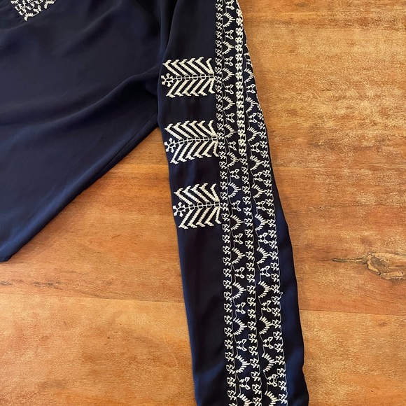 Addie Stitched 🧵 Navy Blue Blouse | SIZE Medium (8-10) - Picture 7 of 9